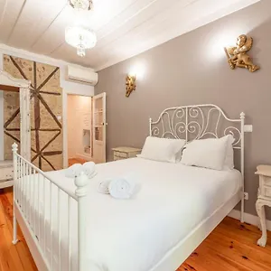 Guestready - Exquisite Bica Poetas Lisboa